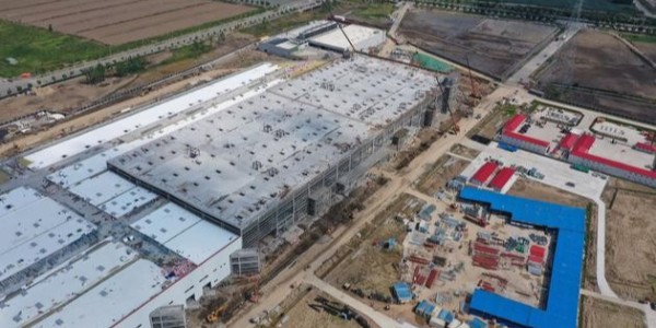 特斯拉预计：年底前在上海工厂投产Model 3电动车