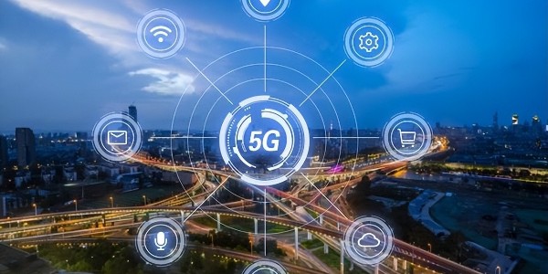 十二部门:深化基于5G的编队行驶、远程驾驶等自驾应用场景