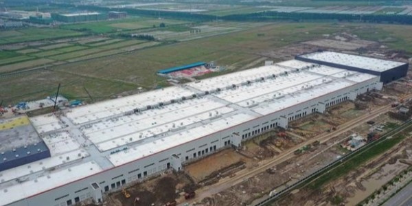 特斯拉上海工厂新突破：Model 3 周产可达 3000 辆